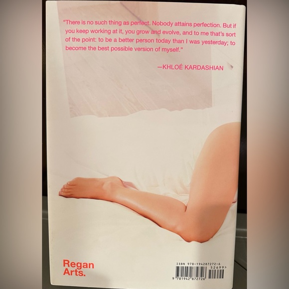 Khloé Kardashian- Strong Looks Better Naked - Picture 2 of 3